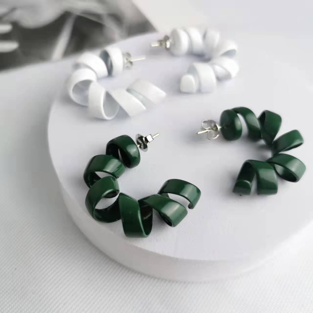 BV2021新款电话线耳环女几何不规则螺旋状欧美银针欧美扭转耳钉