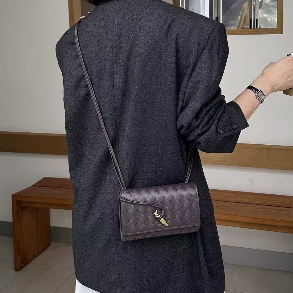 高级感真皮编织mini手机包复古插销小方包跨境时尚单肩斜挎包包女