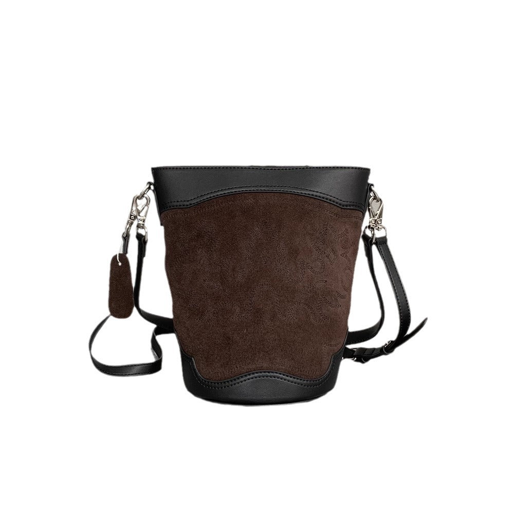 韩版/时尚百搭高级感小众设计反绒皮真皮水桶包女斜跨包腋下包潮