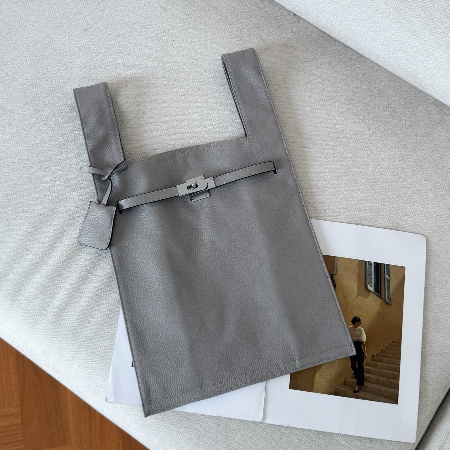 小众设计凯莉手提包女2025春夏新款轻巧简约单肩斜挎包轻奢