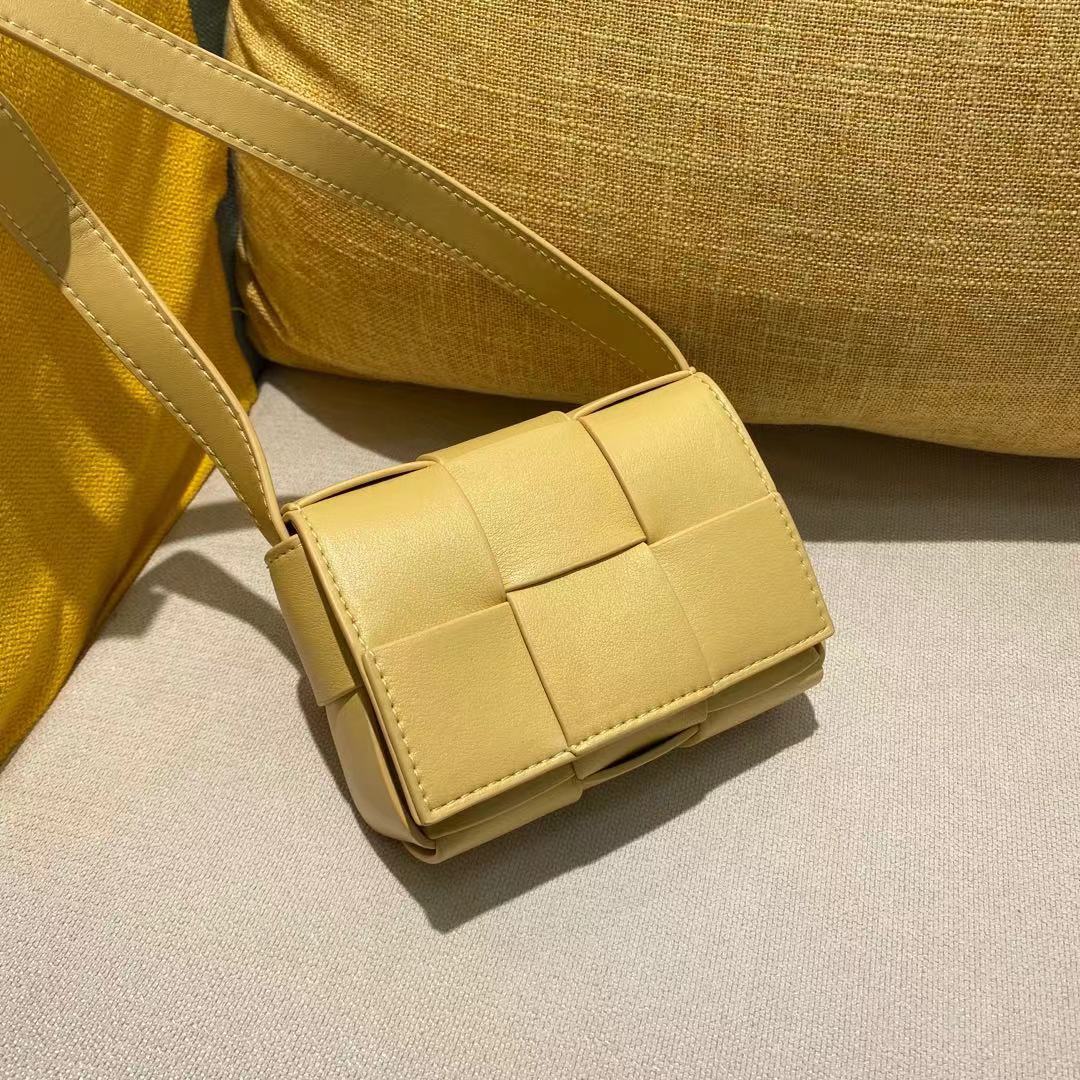 包包女2022新款小众设计mini编织小方包真皮女包单肩斜挎包轻奢