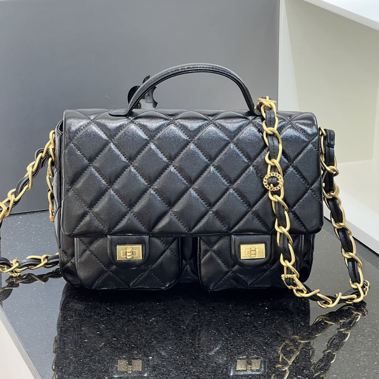 2024新款小香风复古气质邮差包通勤大容量实用链条手提斜跨包女