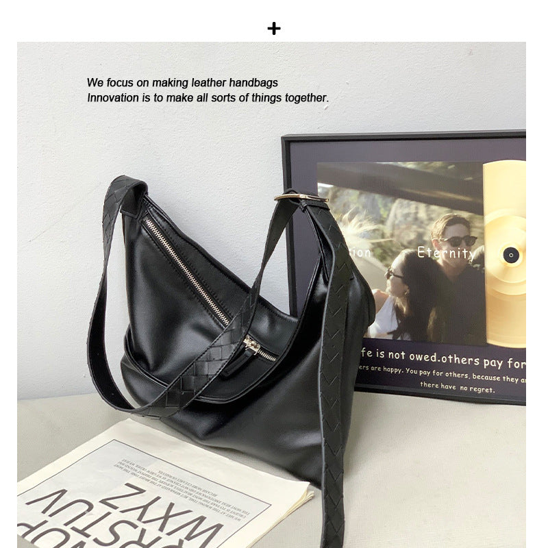 2024新款油蜡皮方盒包宽肩带单肩斜挎休闲包包大号扭结包百搭气质