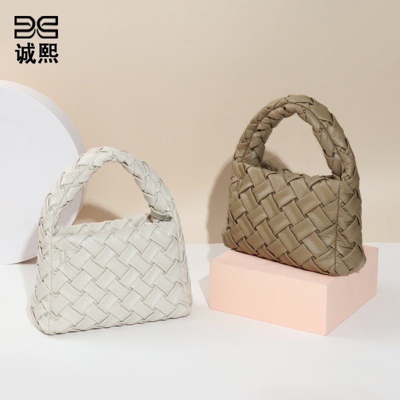 工厂批发夏季新款手工编织包包清新简约女士手提包软皮单肩斜挎包