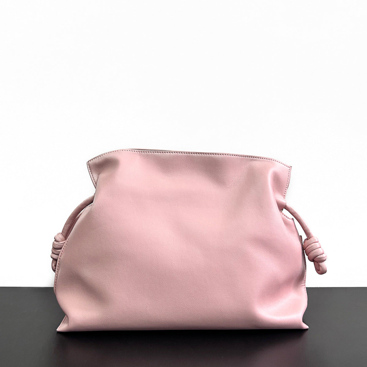 真皮单肩斜挎抽绳褶皱法式高级感牛皮大容量通勤包女软皮云朵包包