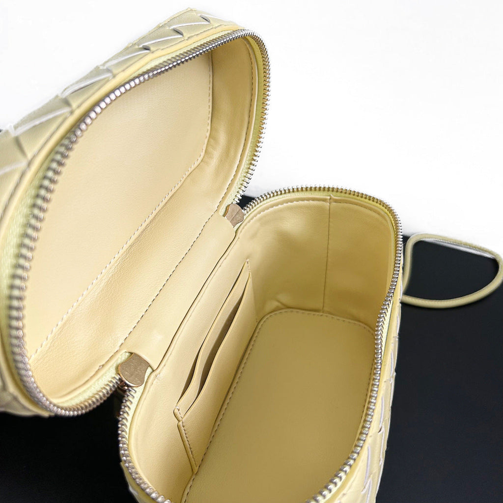 2023新款潮流枕头包云朵包戴妃包晚宴包休闲大容量男女通用包