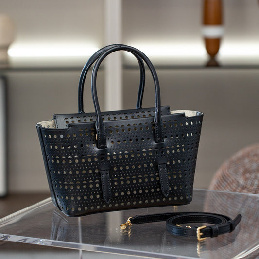 保黛2025轻奢时尚百搭复古镂空手提包枕头包通勤包斜挎单肩包