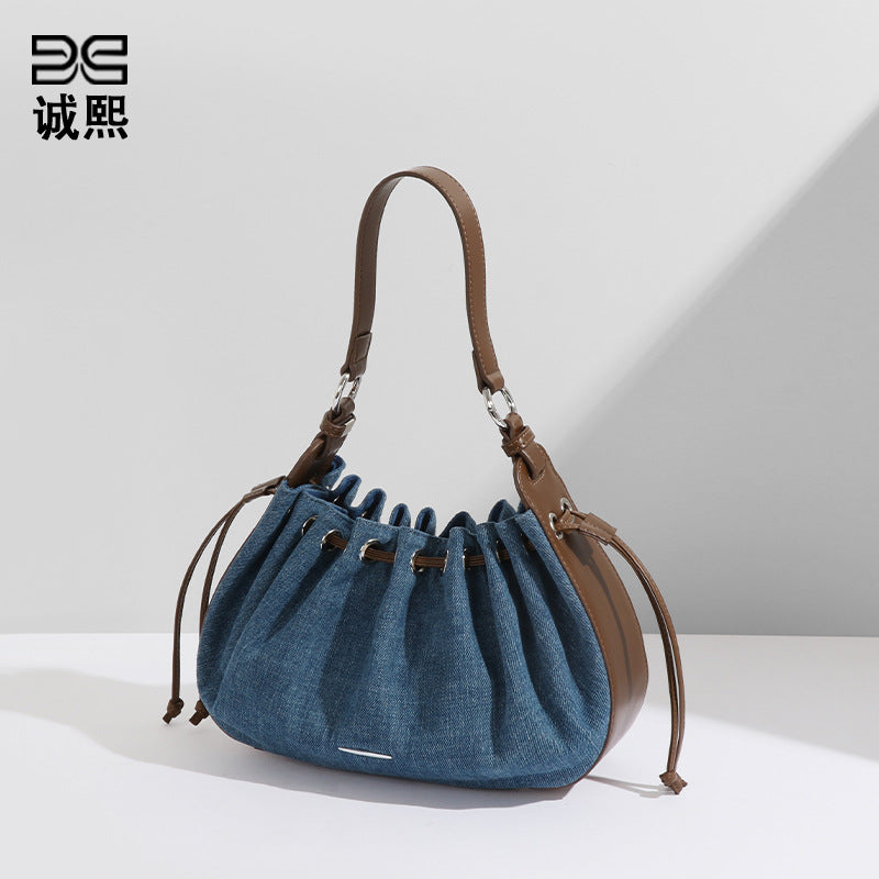 时尚爆款牛仔布皱褶包束口抽绳潮流单肩女包设计感潮流手提斜挎包