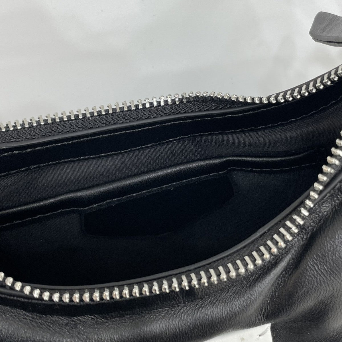 小众设计云朵褶皱羊皮饺子包女春夏新款链条数字女包单肩腋下包