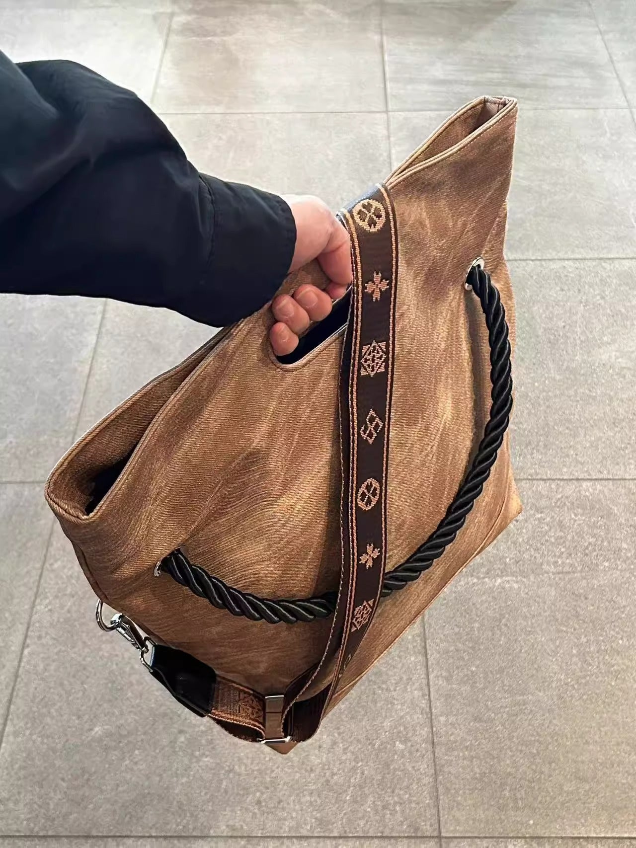 韩版扎染慵懒风软皮大容量通勤单肩包复古邮差斜跨托特包电脑包