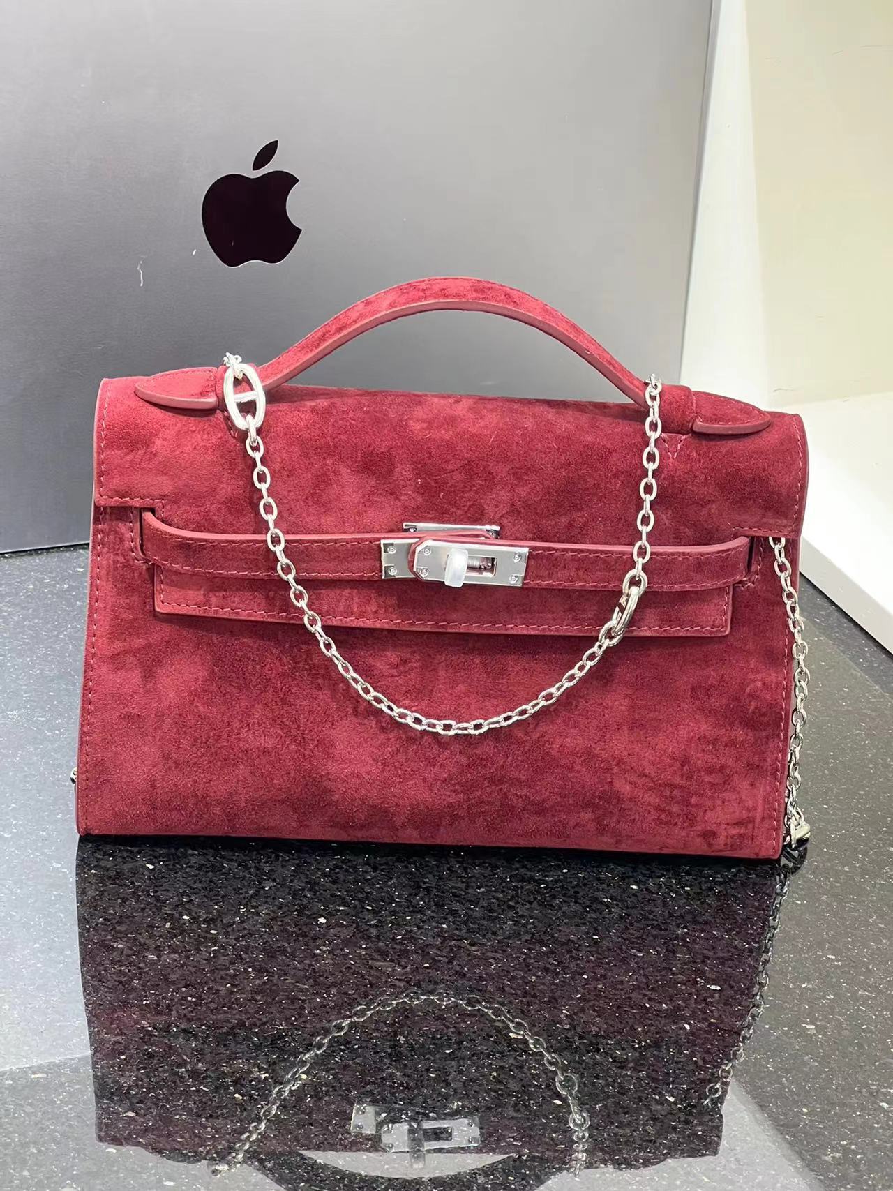 2024新款头层麂皮磨砂牛皮凯丽包时尚锁扣单肩手提斜挎包包