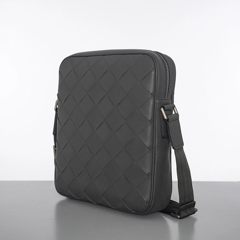 X&BV男士单肩包商务休闲真皮时尚小背包编织青年竖款潮男斜挎包包