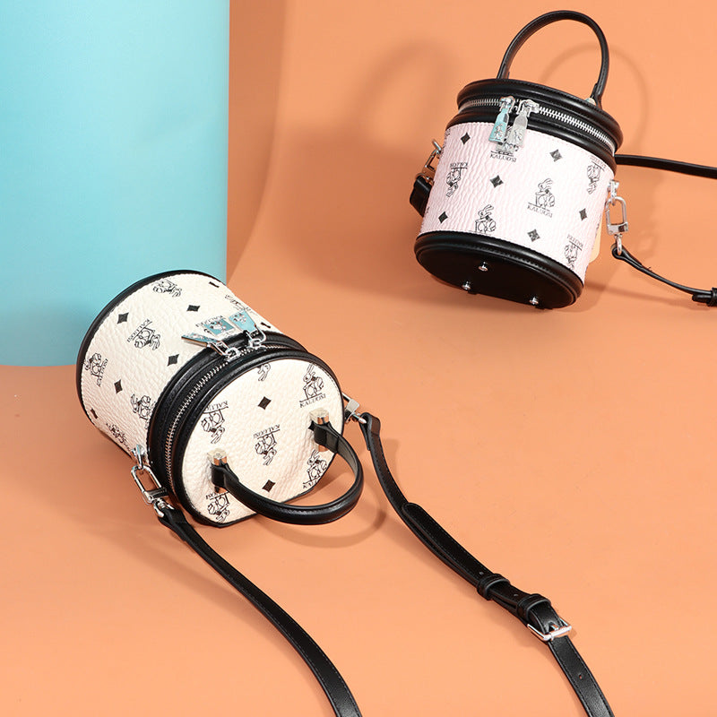 发财水桶包女印花时尚潮流兔兔新款手提圆筒包小众通勤单肩斜挎包