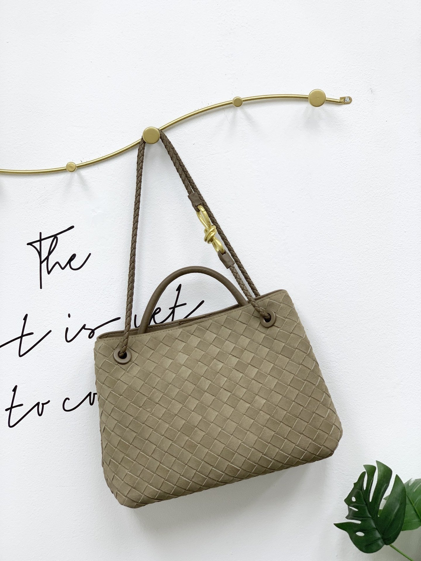 2024新款麂皮绒高级编织蝴蝶结金属绳扣手提斜挎单肩腋下工厂直销