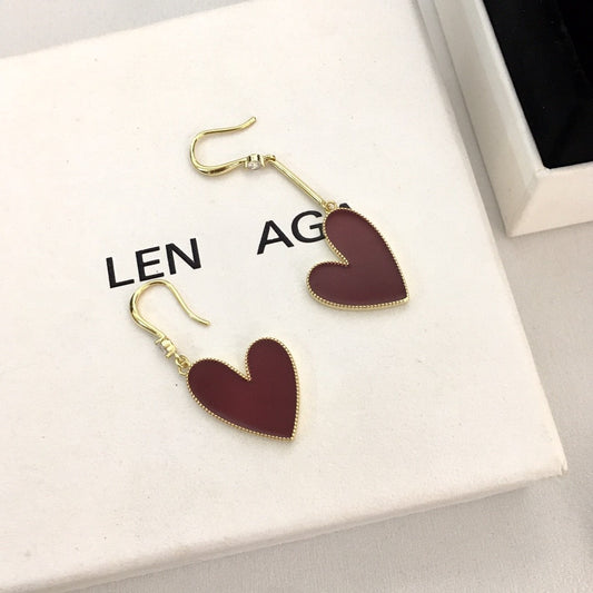 巴黎家新款红色桃心不对称耳钩爱心滴胶耳环甜美气质INS风高级