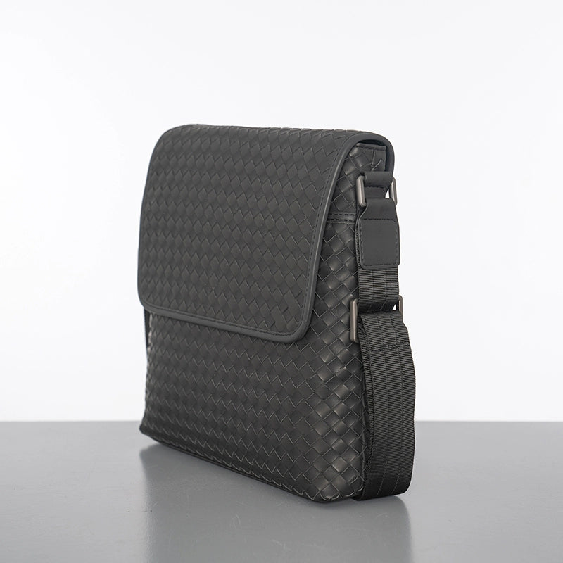 X&BV真皮男包单肩包编织翻盖竖款青年男士斜挎包包商务休闲小背包