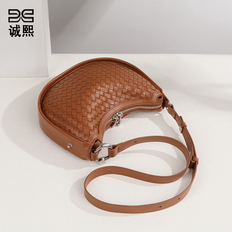 高级感单肩腋下包2025新款月牙包小众百搭双拉斜挎饺子包手拎女包