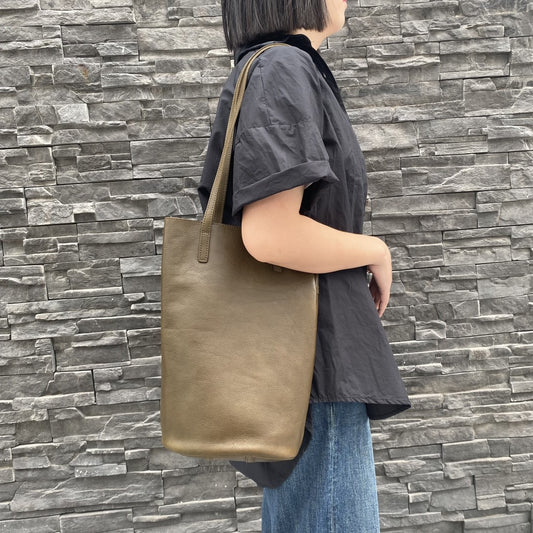 植鞣牛皮ins风慵懒复古通勤水桶托特包真皮百搭大容量单肩包 代发