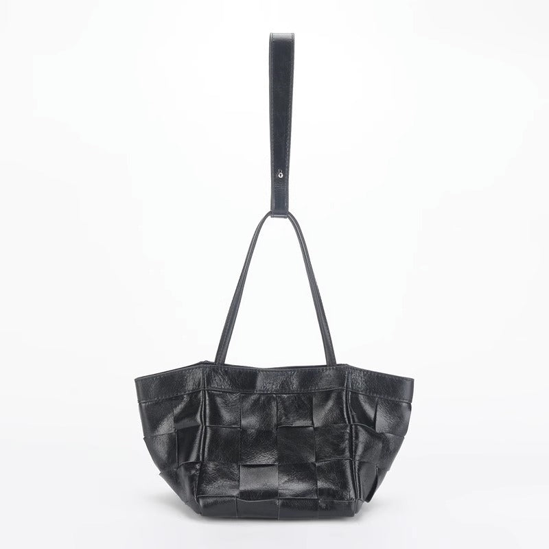 真皮编织菜篮子包女简约水桶包高级感手提翅膀包腋下小方单肩包