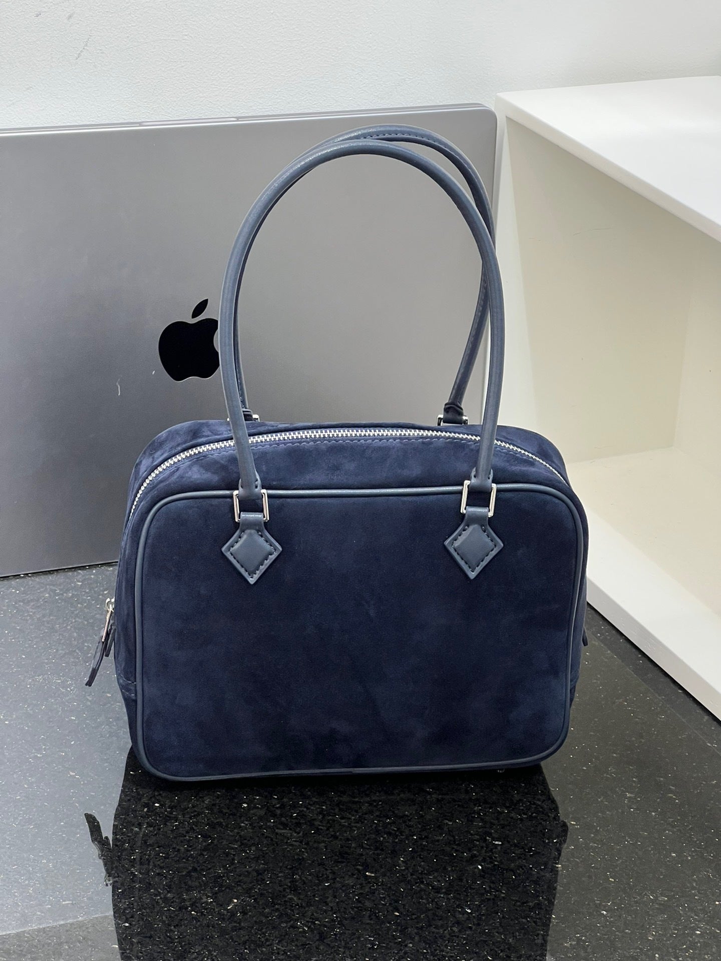 手提小方包包女2024新款美拉德复古高级质感小众单肩斜挎保龄球包