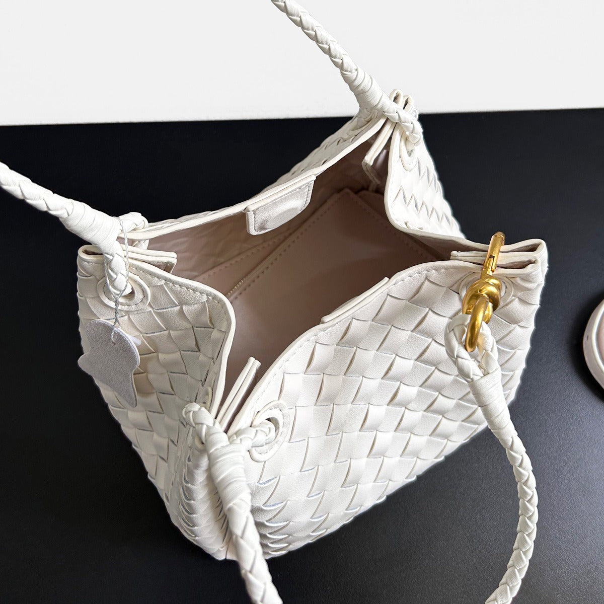 2024新款真皮编织降落伞包舒淇同款手提菜篮子大容量牛皮水桶包