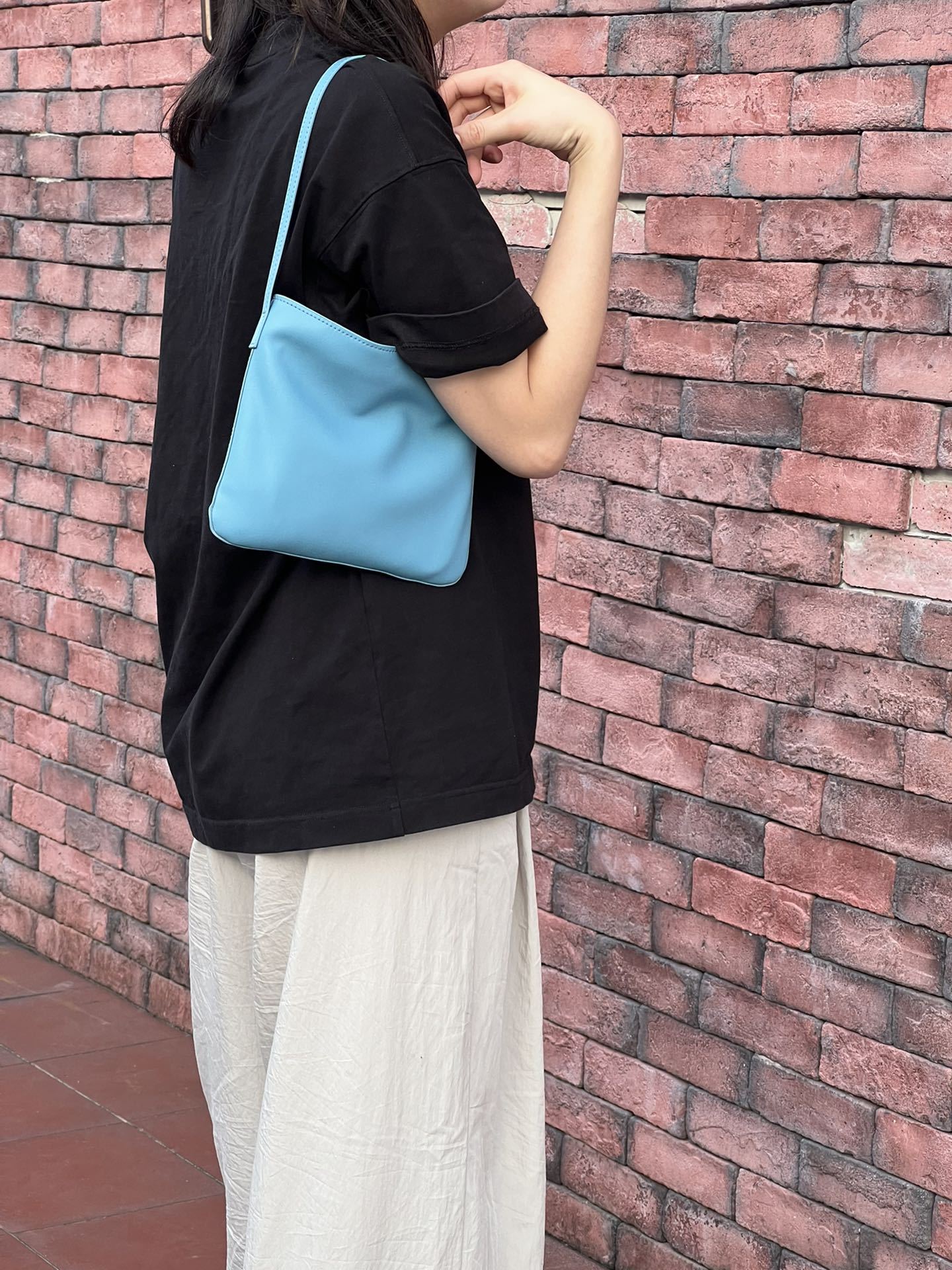 高级质感复古大容量包包女2025新款流行爆款斜挎包时尚单肩水桶包