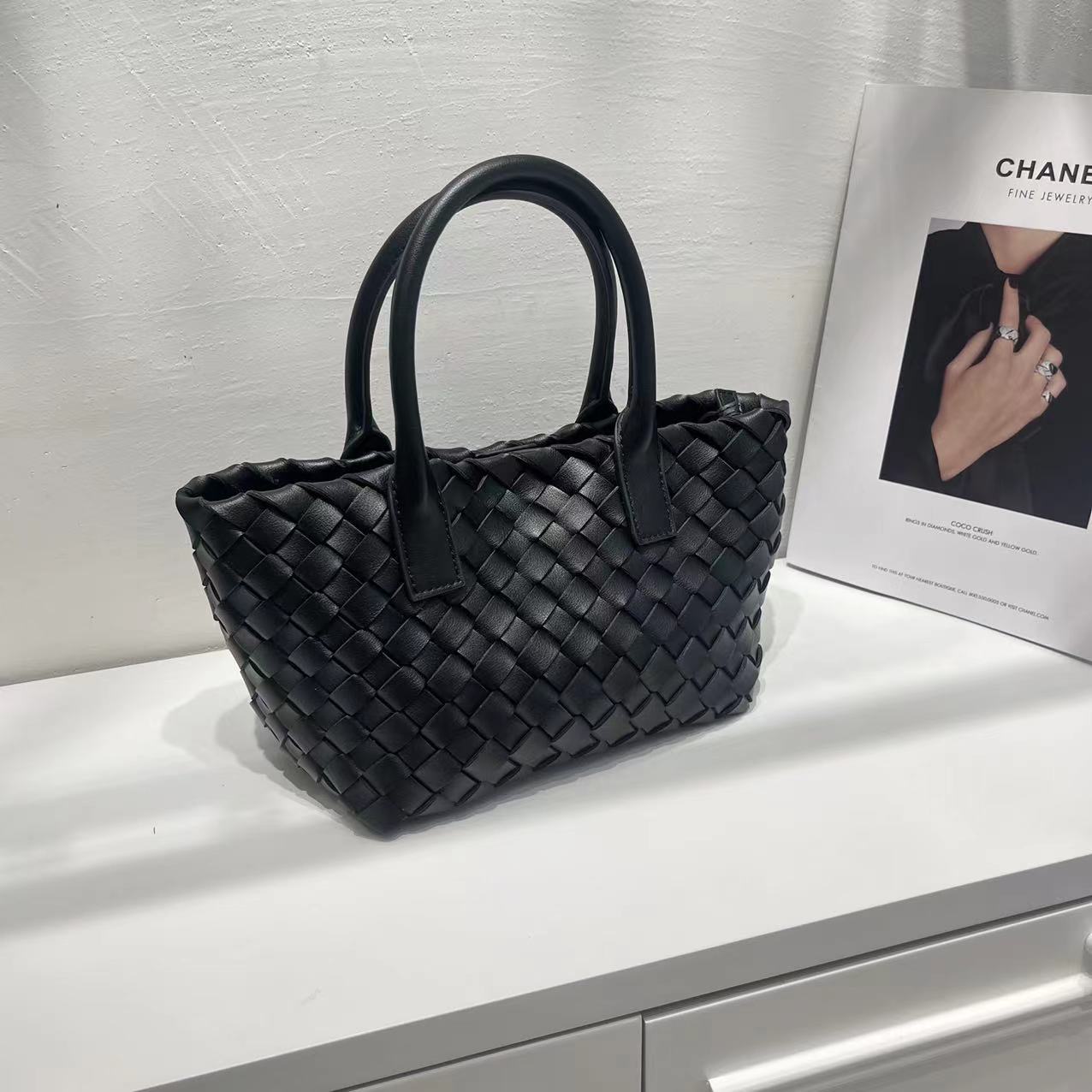 2022新款小手提包牛皮上班通勤手拎托特包斜挎包真皮菜篮子编织包