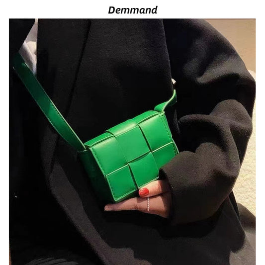 包包女2022新款小众设计mini编织小方包真皮女包单肩斜挎包轻奢