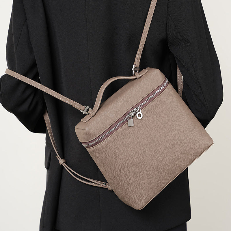 头层牛皮piana背包真皮女包旅游大容量书包女2023新款时尚双肩包