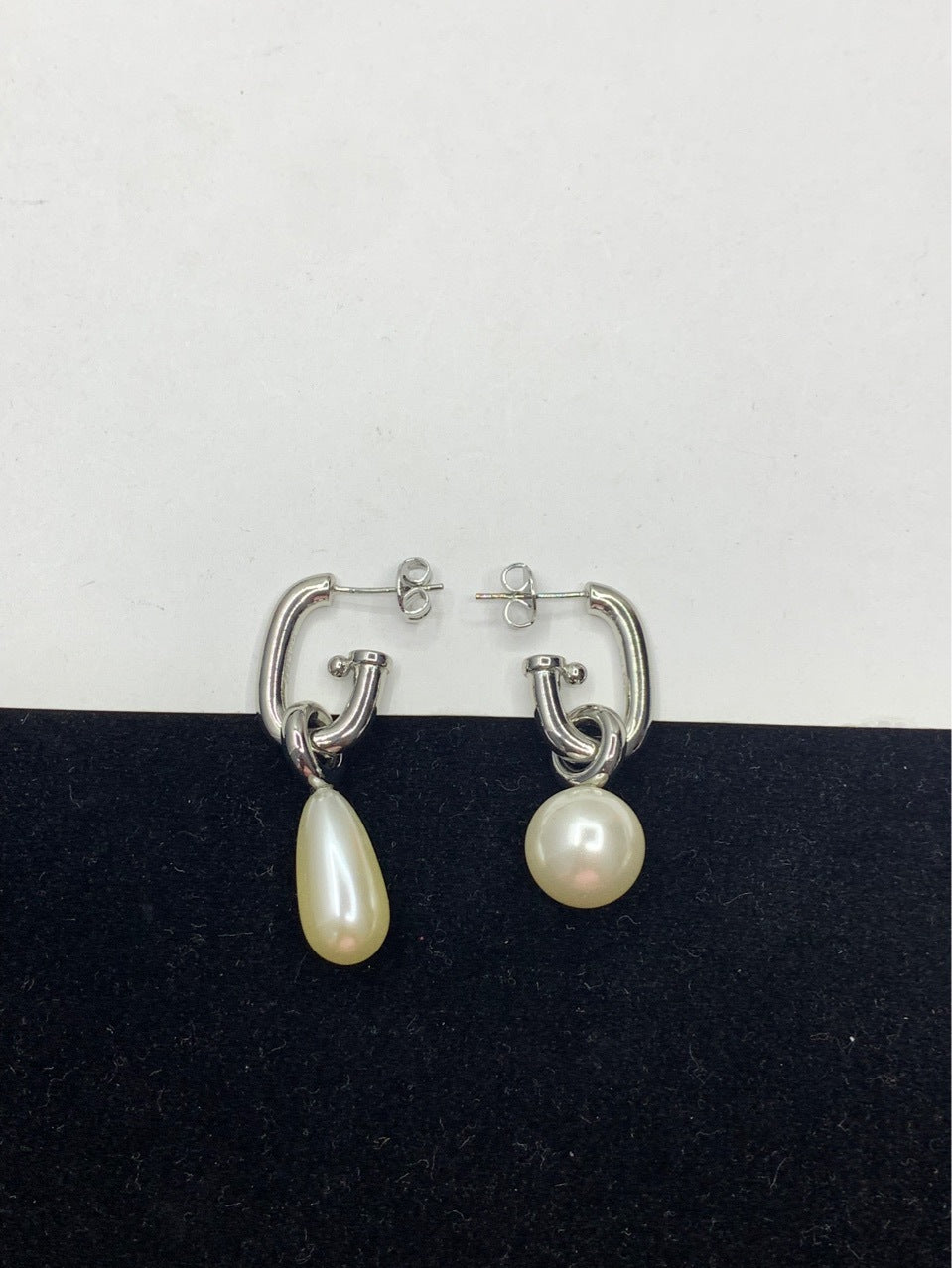 Cel家22新款贝珠不对称耳钉女高级感气质光面几何型珍珠耳环