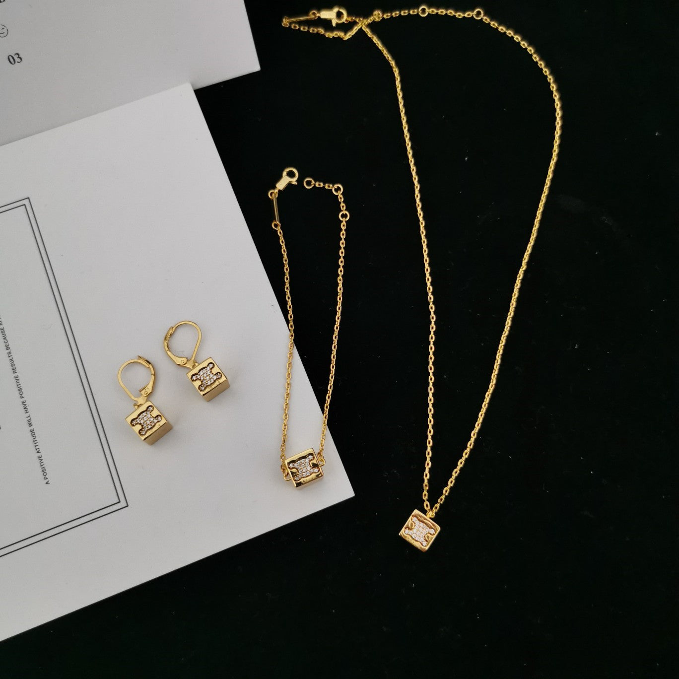 CEL家22新款方块凯旋门项链女手链耳环高级感气质光面镶钻吊坠