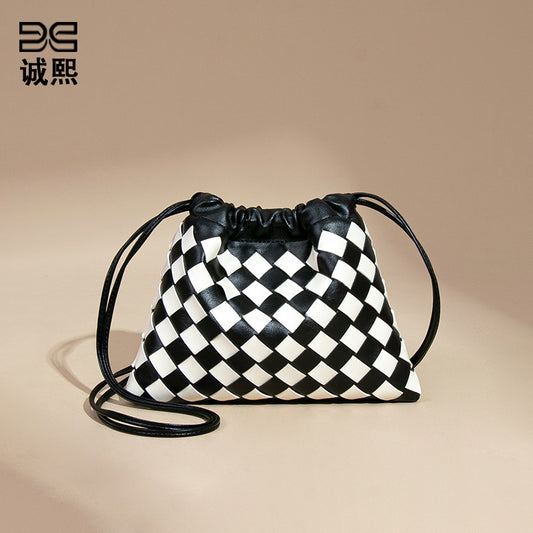 直播热销时尚云朵包时尚小众编织包包抽绳垃圾袋迷你单肩斜挎女包