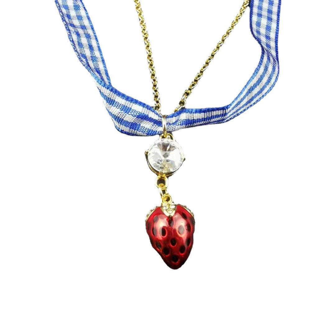 缪家新款项链女草莓镶钻蓝色格子绑带甜美时尚个性一款二戴锁骨链