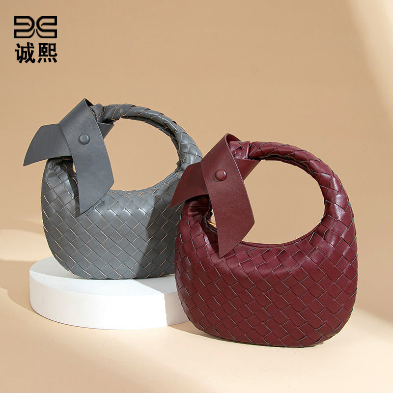 2025跨境新款手工编织牛角包时尚百搭手提女包质感休闲复古饺子包