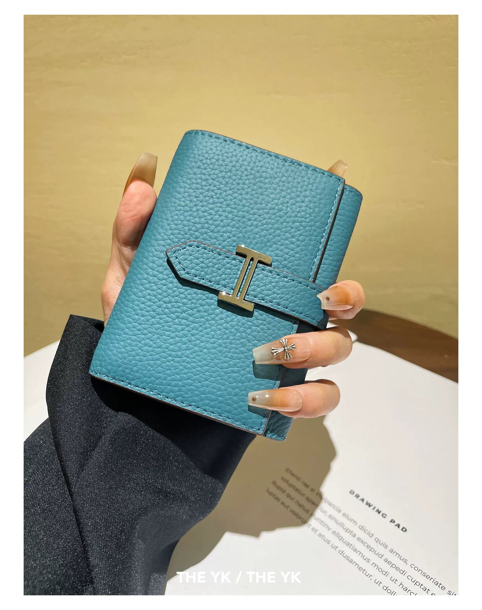 H家卡包里外全皮短款女士钱包真皮多卡位皮夹多色荔枝味h扣对折