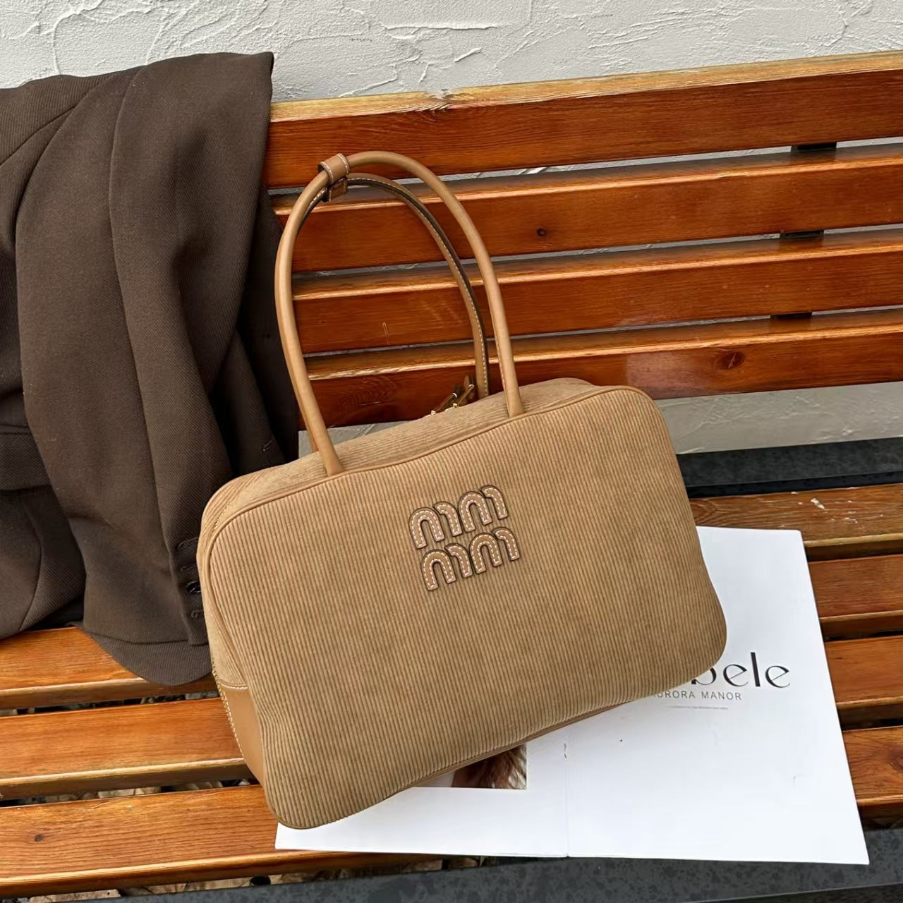 小设计大容量公文包2024新款复古美拉德手提斜挎大包气质单肩包