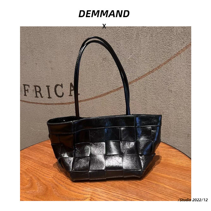 编织包女款2023新款夏包包女真皮菜篮子单肩腋下包翅膀手提水桶包