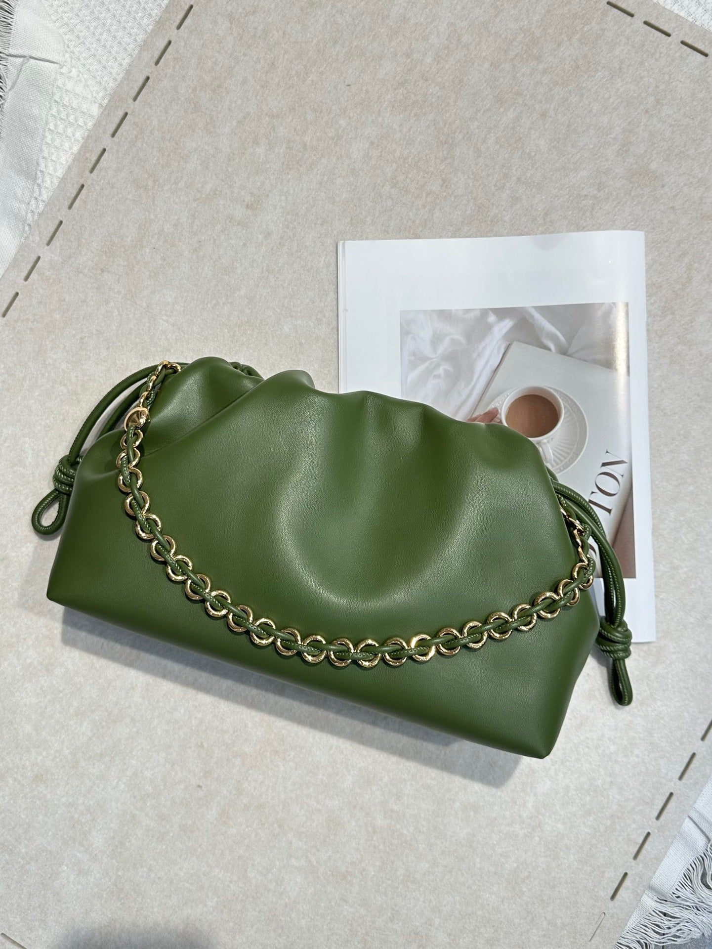 新品褶皱牛皮云朵包新中式抽绳福袋包时尚链条腋下包单肩斜挎小包