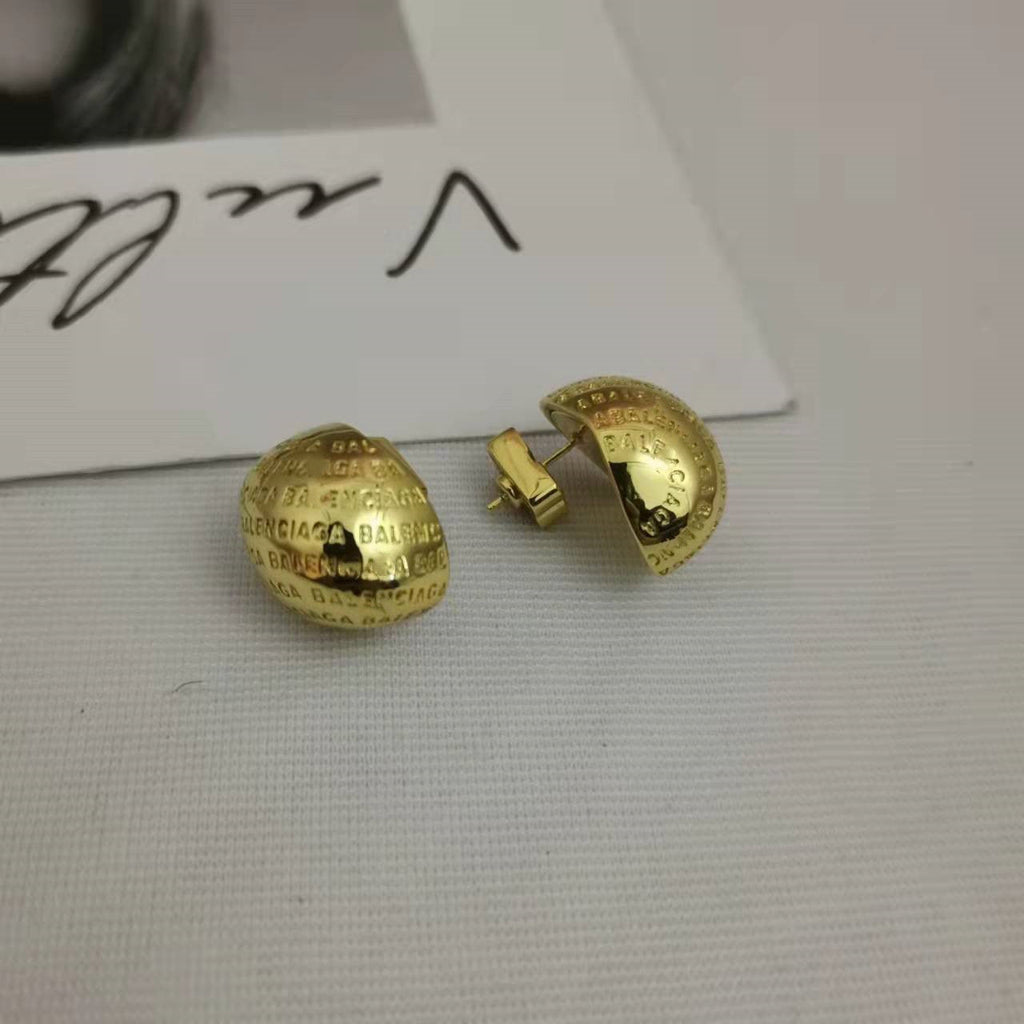 B家21新款蛋形字母耳钉女高级感气质港风镀金几何形光身圆球耳环