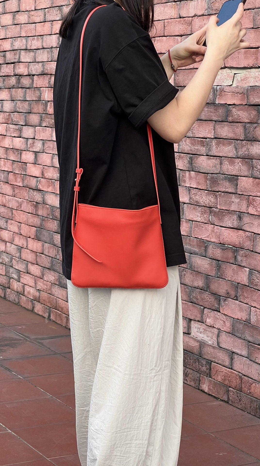 高级质感复古大容量包包女2025新款流行爆款斜挎包时尚单肩水桶包