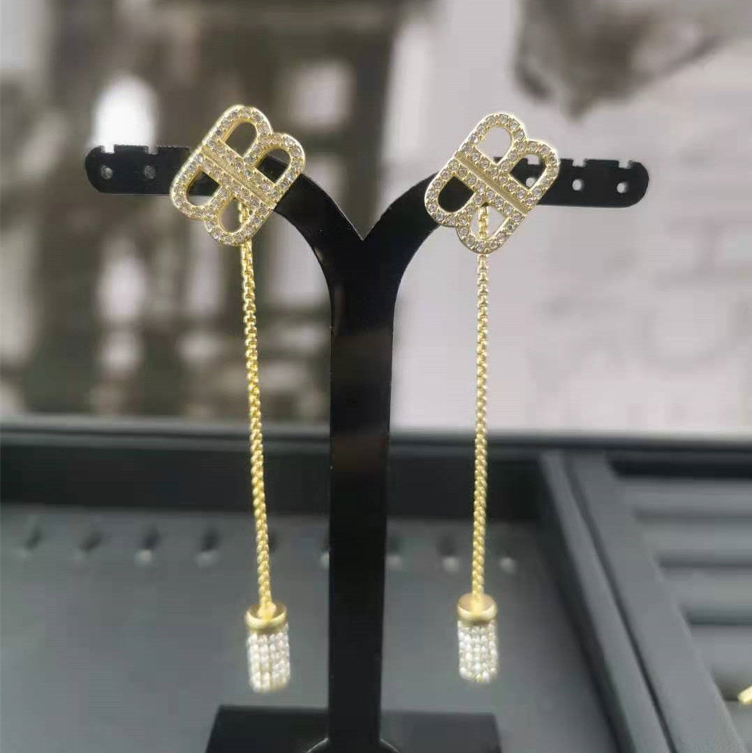 巴家新款闪钻BB字母耳环流苏长款耳坠气质耳钉耳饰女一款二戴耳线