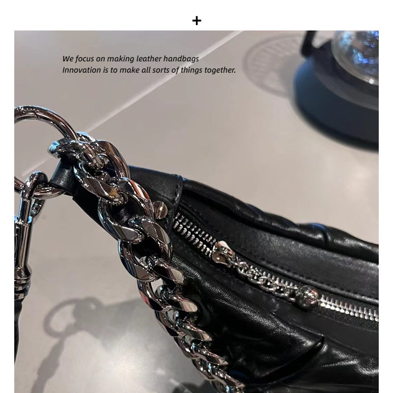 2023新款潮时尚褶皱马鞍包休闲链条单肩新月包百搭网红软皮斜挎包