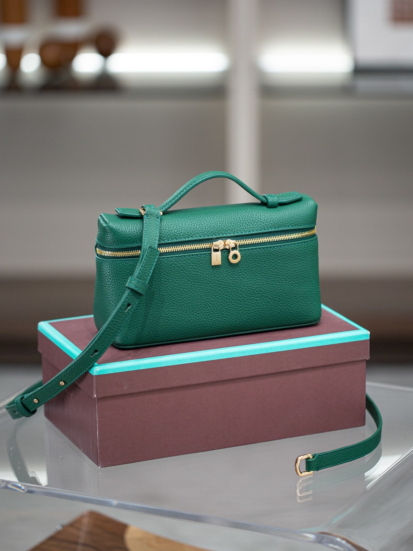 2025小包包夏季款饭盒包高级感小众真皮女包单肩斜挎女百搭