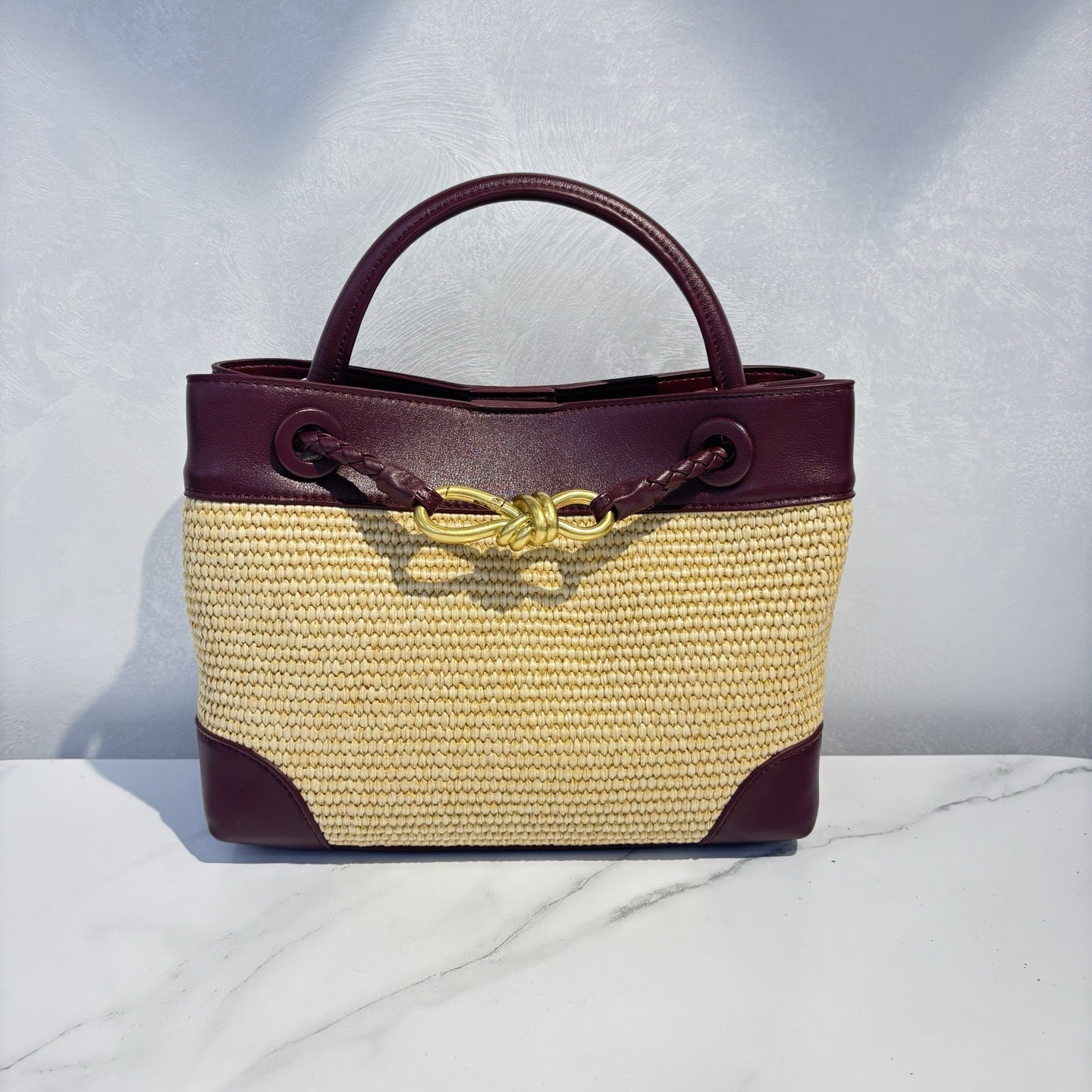 2025跨境新款包包彩虹草编单肩包包女休闲水桶包沙滩慵懒风女包