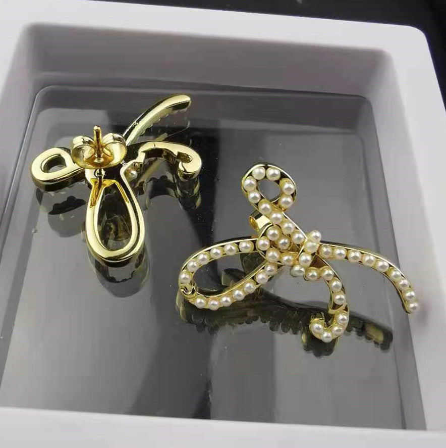 赛家新款耳钉女珍珠蝴蝶结精致INS风法式耳饰不规则蝴蝶结耳钉