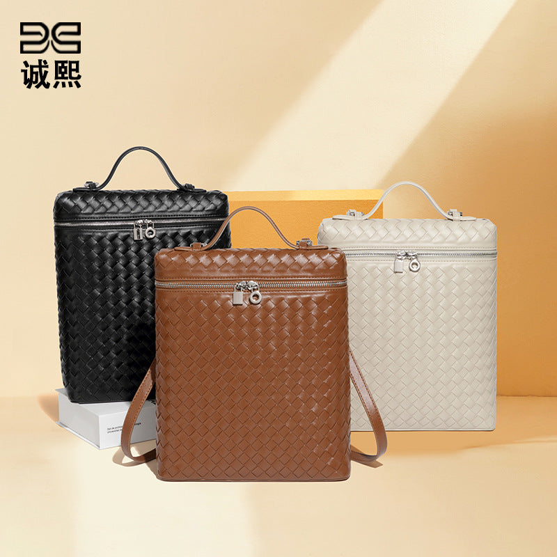 工厂定制时尚手工编织包潮流大容量通勤百搭双肩包旅行男女士背包