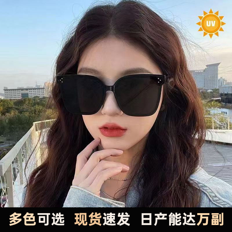 2025年时尚gm墨镜女网红出街拍照显脸小出街遮阳太阳眼镜百搭显瘦