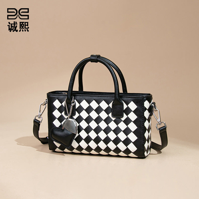 春夏个性潮流棋盘格手工编织女包手拎百搭设计感单肩斜挎小方包包