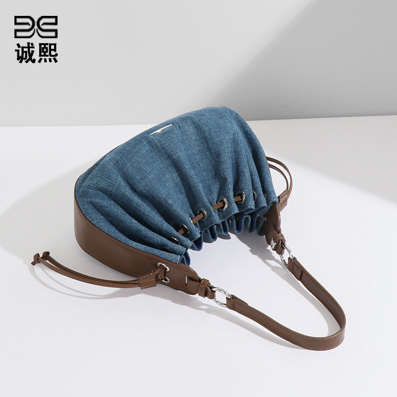时尚爆款牛仔布皱褶包束口抽绳潮流单肩女包设计感潮流手提斜挎包