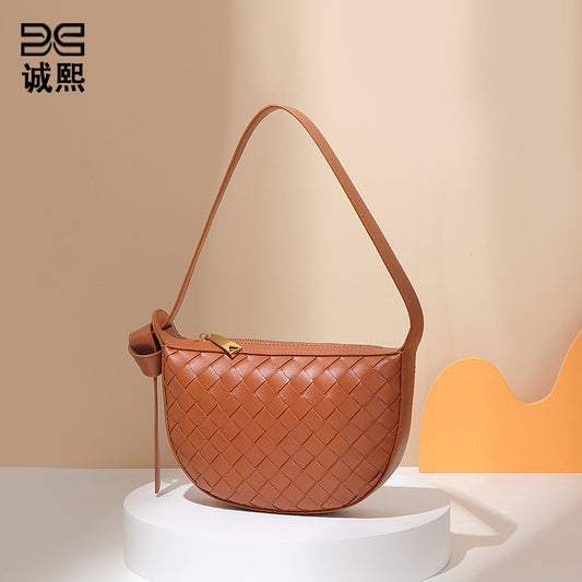 工厂现货批发编织女包高级感马鞍包手提单肩腋下包时尚小众半月包